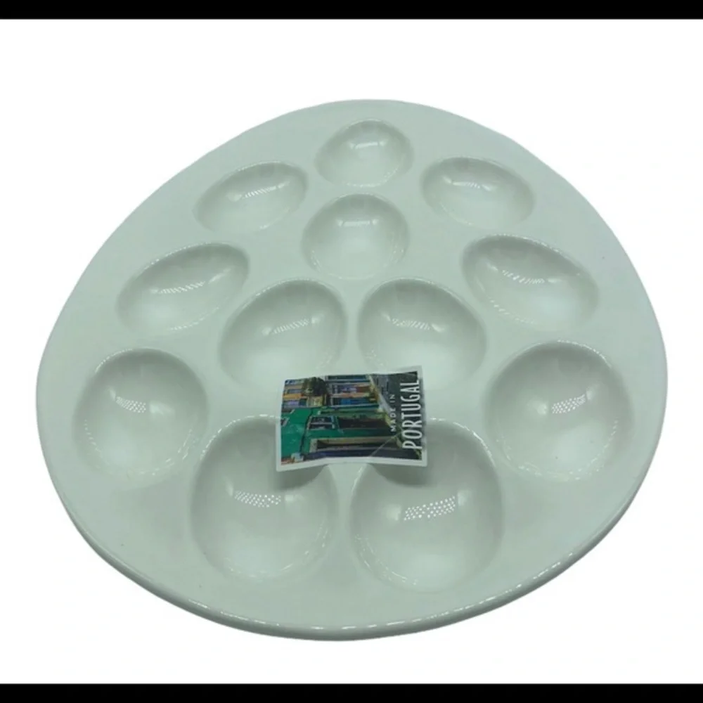 White Ceramic Egg Shaped Deviled‎ Egg Serving Platter Tray 12 Slot